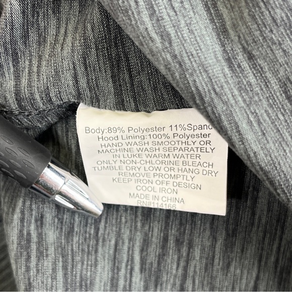 Dayton University Flyers Hoodie Sweatshirt Gray Womens Sz Small Lightweight - Picture 9 of 13